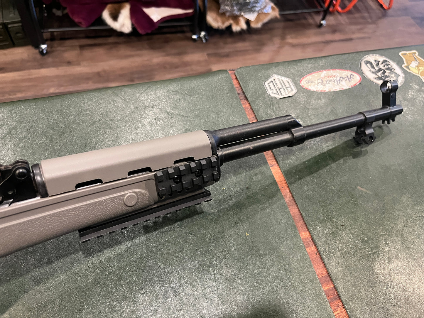 Carabine semi-automatique SKS de calibre 7.62×39 | Crosse tactique ATI | Crosse réglable | Rails pour accessoires