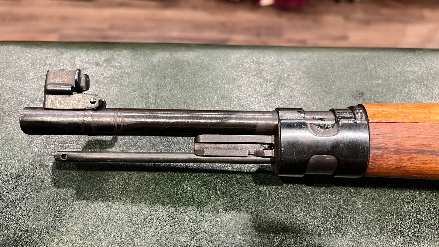 Fusil tchèque Vz.24 (马四环) - 7,92 × 57 Mauser comprend une pochette de munitions en cuir d'origine et un clip rare