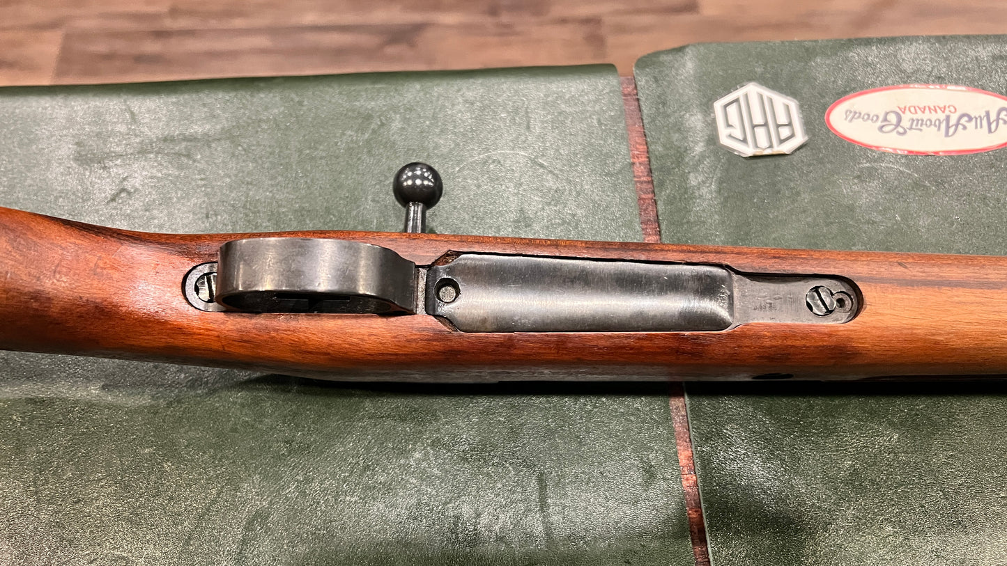 Fusil tchèque Vz.24 (马四环) - 7,92 × 57 Mauser comprend une pochette de munitions en cuir d'origine et un clip rare