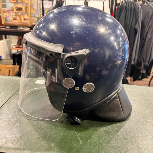 Casque antiémeute de la police britannique avec visière et système de communication – Taille 4 (600–610 mm)