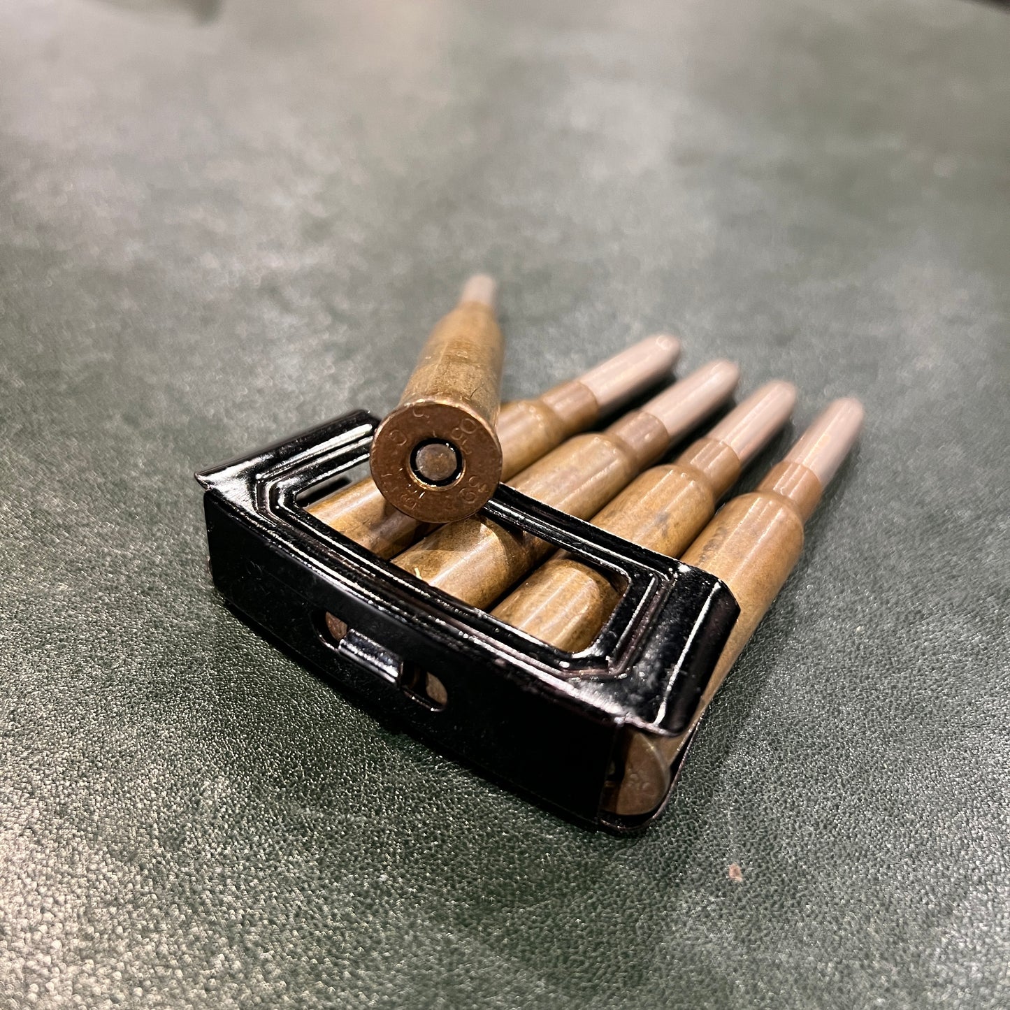 6.5×53mm Mannlicher (6.5×53R) — 5 Rounds with Original 1939 Dutch Military Clip (WWII Era)