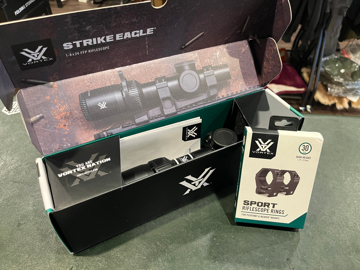 Vortex Strike Eagle 1-8×24 FFP Riflescope – LPVO – Never Used – Includes Original Box & Vortex 30mm Rings