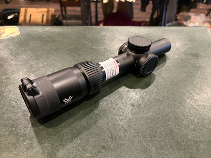 Vortex Strike Eagle 1-8×24 FFP Riflescope – LPVO – Never Used – Includes Original Box & Vortex 30mm Rings