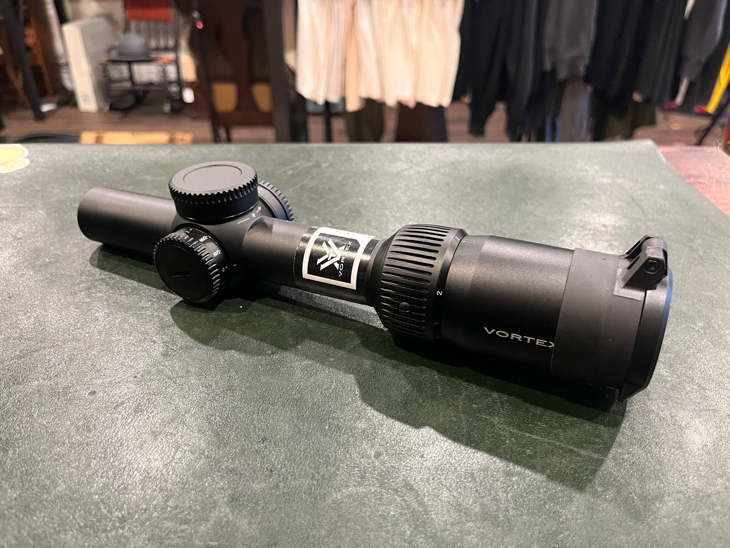 Vortex Strike Eagle 1-8×24 FFP Riflescope – LPVO – Never Used – Includes Original Box & Vortex 30mm Rings