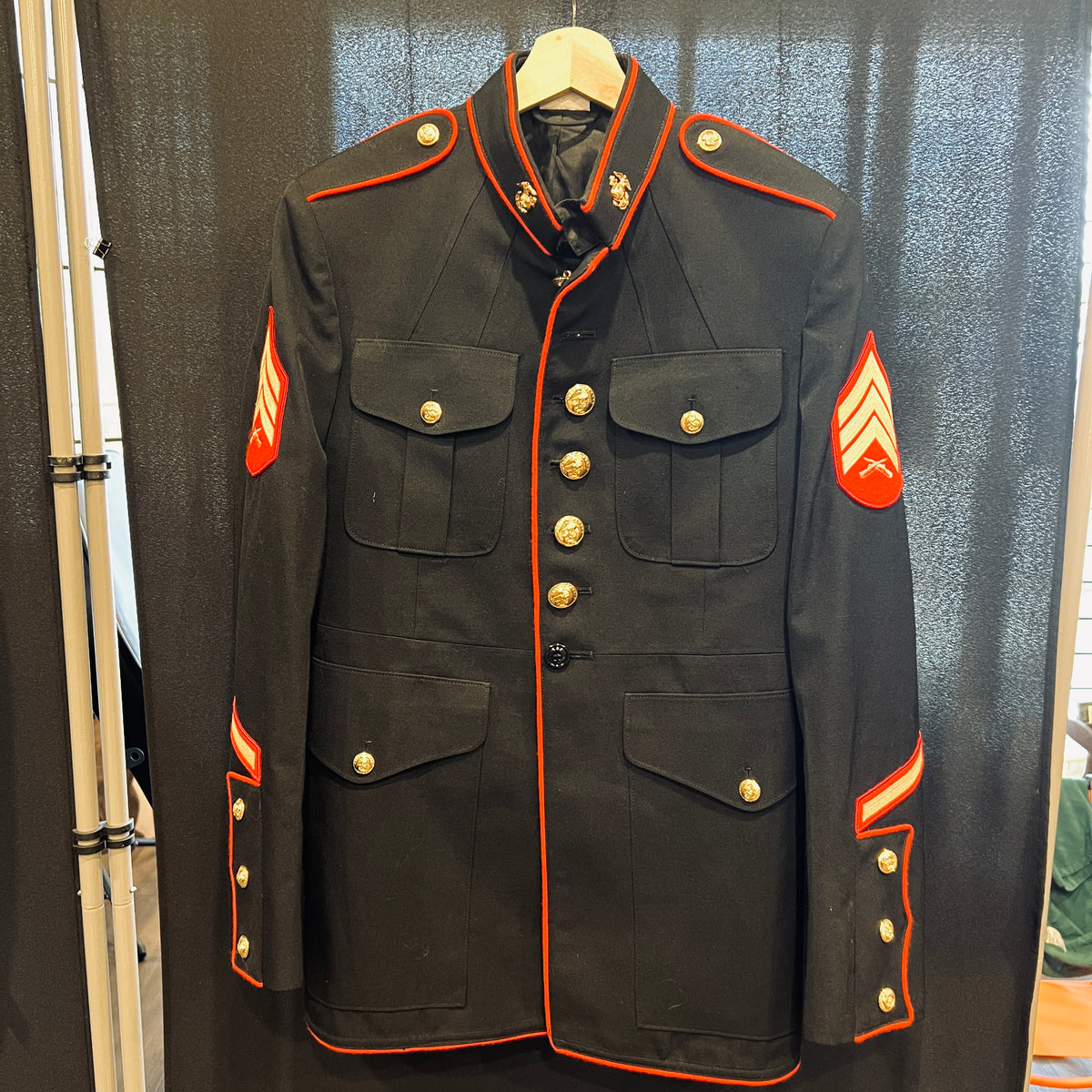 U.S. Marine Corps USMC Dress Blue Sergeant Coat – Size 41S