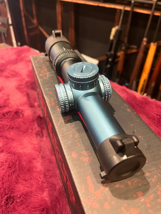 T-Eagle 1-6X 瞄准镜 蓝色