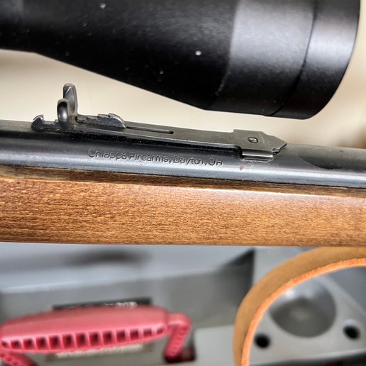 Chiappa 型号 LA322 .22LR 杠杆式步枪，带瞄准镜和枪带