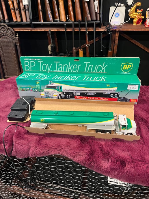 BP toy tanker trucker