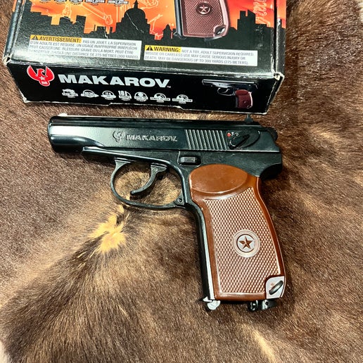 Umarex Makarov .177 CO₂ BB 手枪 – 金属枪身，盒装，附说明书和 Pellgunoil