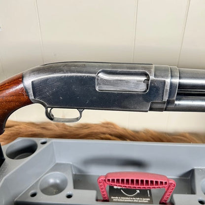 Winchester Model 12 in 12 Ga. 2 3/4" Full